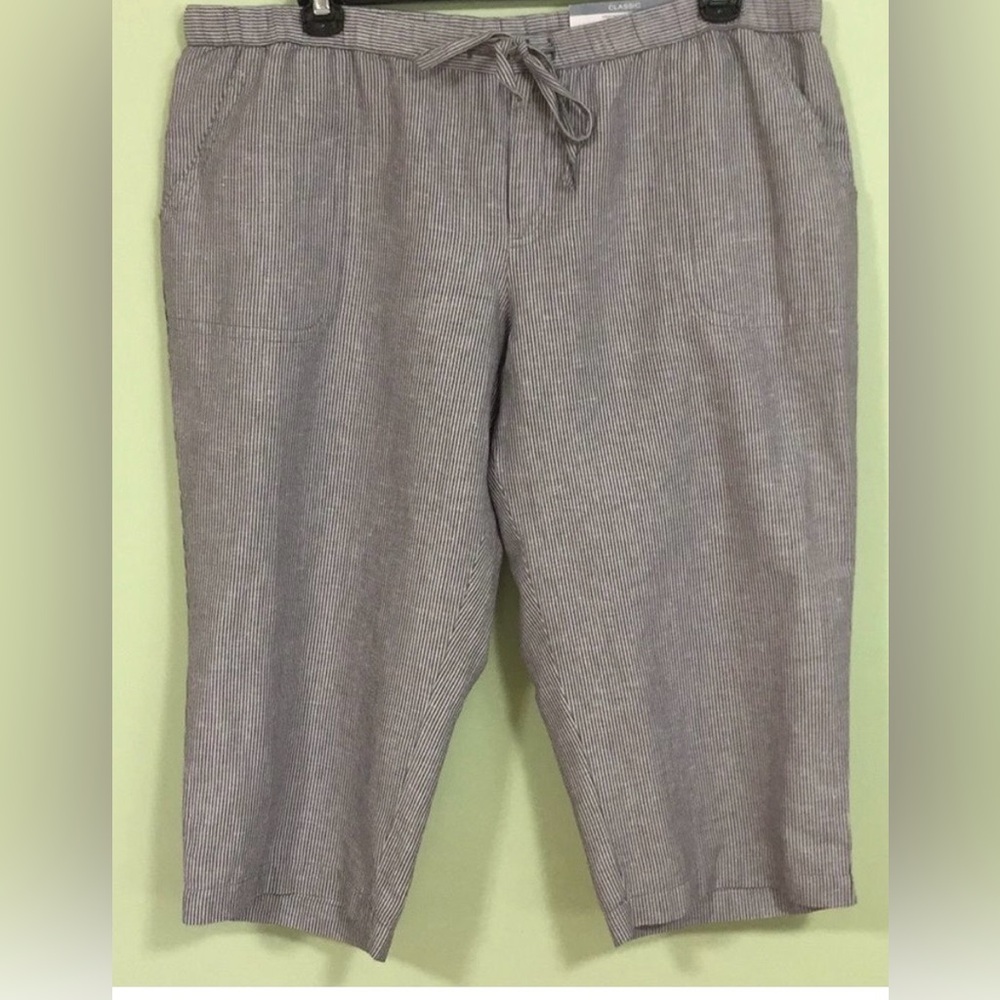 Liz Claiborne Linen blend cropped wide leg pants (NWT)